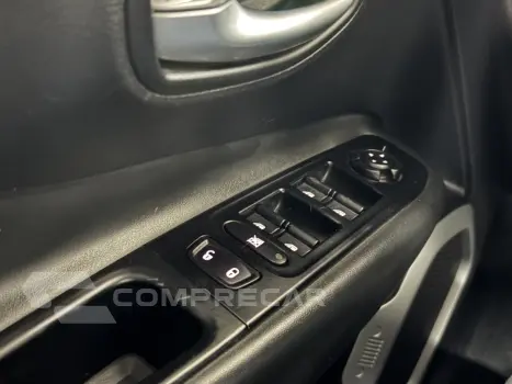 RENEGADE 1.8 16V FLEX LONGITUDE 4P AUTOMÁTICO