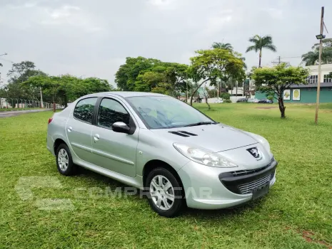 PEUGEOT 207 1.4 XR Passion 8V 4 portas