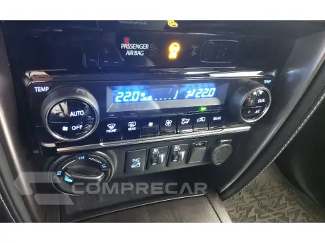 HILUX SW4 2.8 D-4D TURBO DIESEL SRX 7L 4X4 AUTOMÁTICO