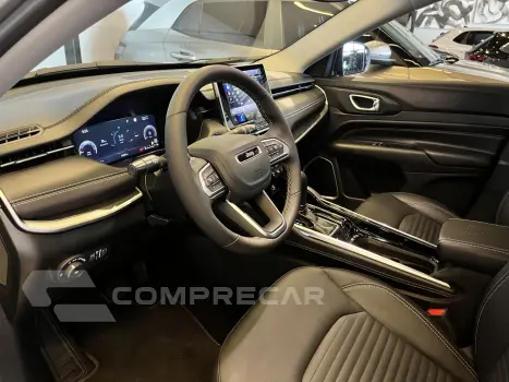 Commander 1.3 16V 4P FLEX T270 LONGITUDE TURBO AUTOMÁTICO AT