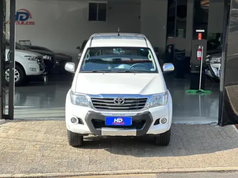 HILUX CD4X2 SR