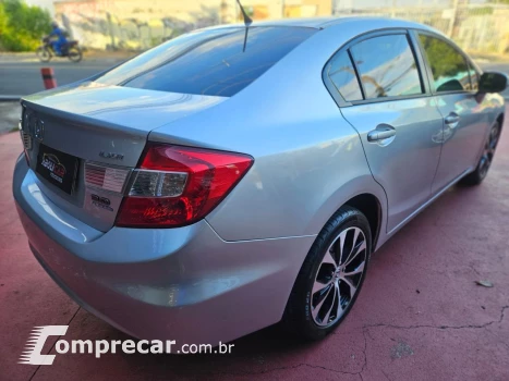 Civic Sedan LXR 2.0 Flexone 16V Aut. 4p