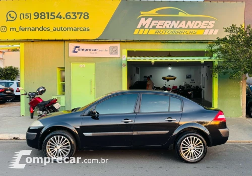 Renault MÉGANE 1.6 Dynamique 16V 4 portas