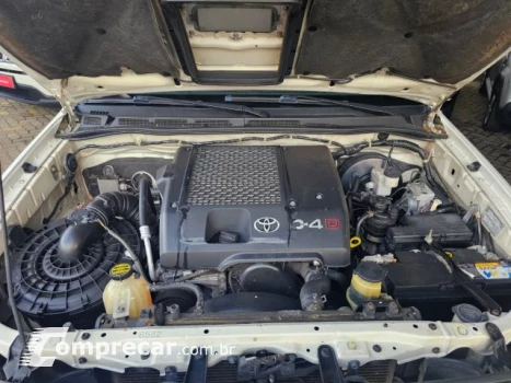 HILUX SW4 - 3.0 SRV 4X4 7 LUGARES 16V TURBO INTERCOOLER 4P A