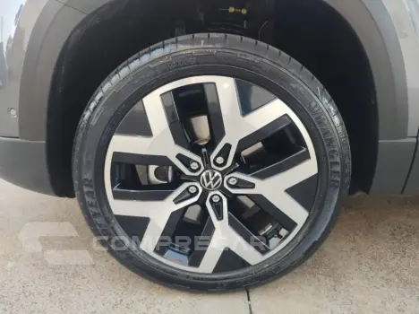 TAOS Highline 1.4 250 TSI Flex Aut.