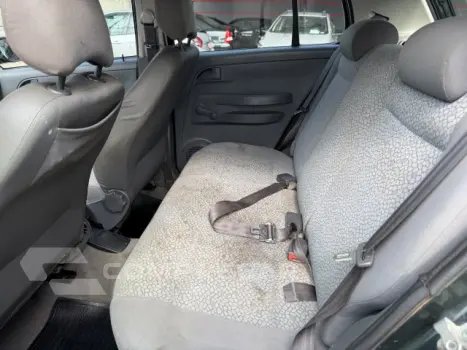 FOX - 1.6 MI PLUS 8V 4P MANUAL