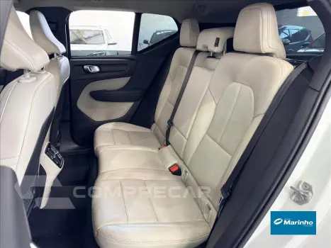 XC40 2.0 T5 GASOLINA MOMENTUM AWD GEARTRONIC