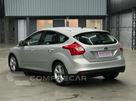 FOCUS HATCH - 1.6 SE 16V 4P POWERSHIFT