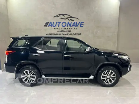 Hilux SW4 2.8 16V 4P SRX 4X4 7 LUGARES TURBO DIESEL AUTOMÁTI