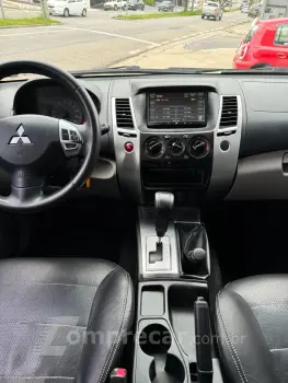 Pajero DAKAR 3.2 4x4 T.I. Dies. 5p Aut.