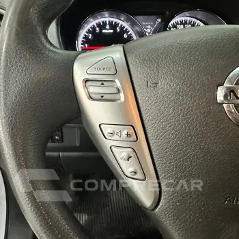 VERSA SV 1.6 16V FlexStart 4p Aut.