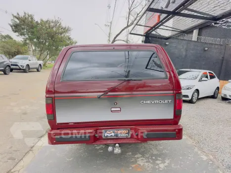 Veraneio 4.0 4P DIESEL CUSTOM S CABINE DUPLA