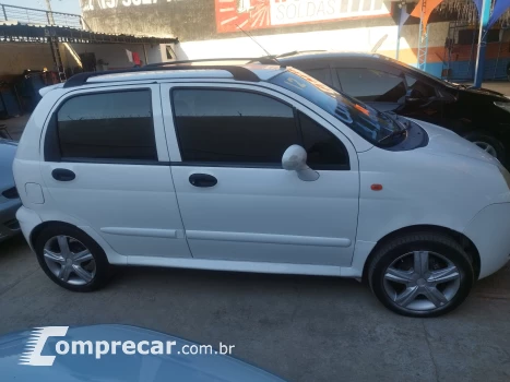 QQ 1.1 MPFI 16V
