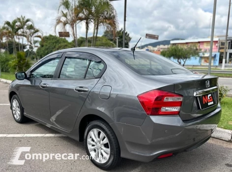 CITY 1.5 LX Sedan 16V