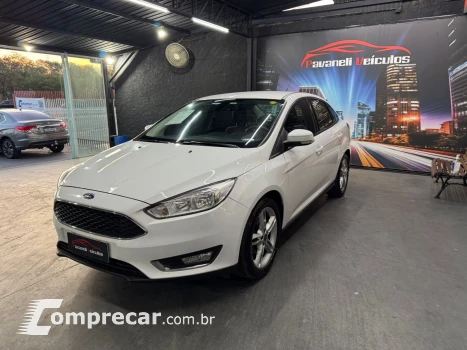FORD FOCUS 2.0 S Sedan 16V Auto 4 portas