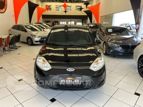 FIESTA 1.6 ROCAM SE SEDAN 8V FORD
