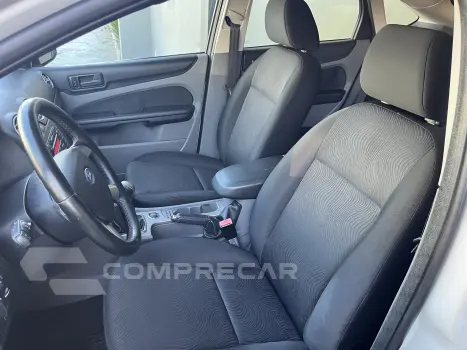 FOCUS 1.6 SE Plus 16V