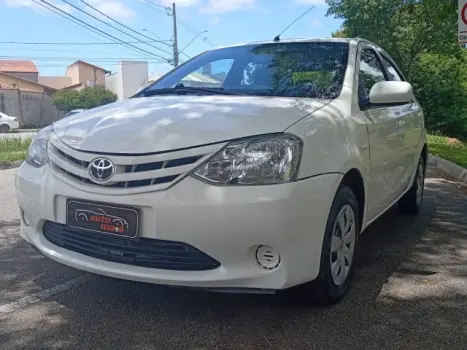 Toyota ETIOS SEDAN - 1.5 XS SEDAN 16V 4P MANUAL 4 portas