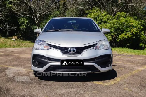 Toyota ETIOS XS 1.5 Flex 16V 5p Mec. 4 portas