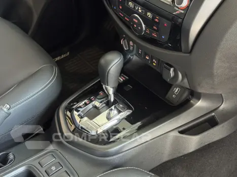 Frontier 2.3 16V PRO4X CABINE DUPLA 4X4 BI-TURBO DIESEL AUTO