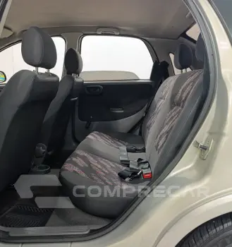 CORSA 1.8 MPFI Sedan 8V
