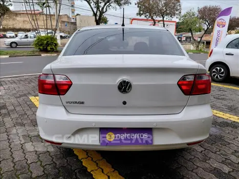 VOYAGE 1.0 12V MPI TOTALFLEX 4P MANUAL