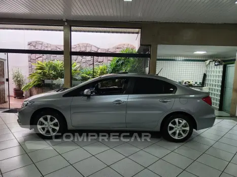 Civic 1.8 16V 4P EXS AUTOMÁTICO