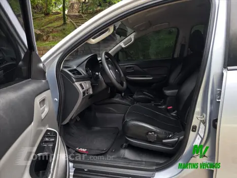 L200 TRITON 2.4 16V TURBO DIESEL OUTDOOR GLS CD 4