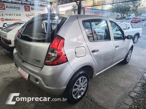 SANDERO 1.6 Authentique 8V