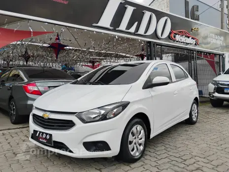 CHEVROLET ONIX 1.0 LT 4 portas