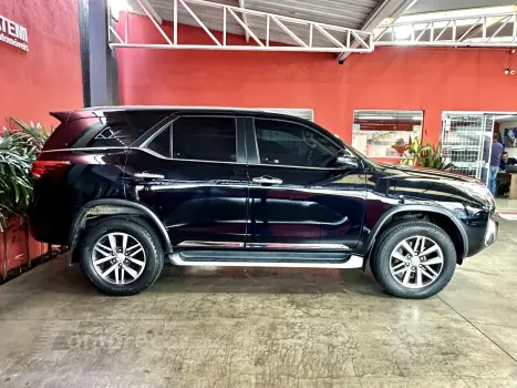 HILUX SW4 2.8 SRX 4X4 7 LUGARES 16V TURBO INTERCOOLER DIESEL