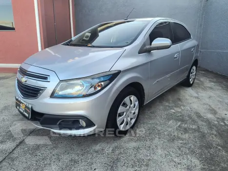 CHEVROLET ONIX 1.4 MPFI LT 8V 4 portas