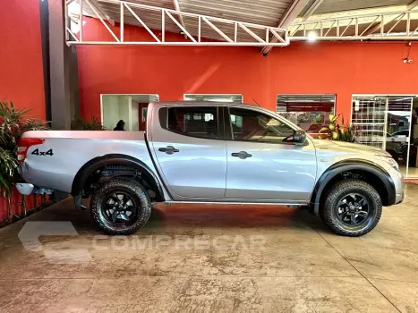 L200 TRITON 2.4 16V TURBO DIESEL OUTDOOR GLS CD 4X4 AUTOMÁTI