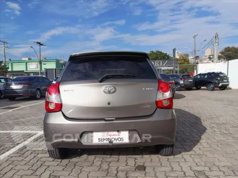 ETIOS 1.5 XS 16V FLEX 4P AUTOMÁTICO