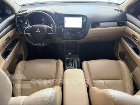 OUTLANDER 3.0 GT 4X4 V6 24V Nova