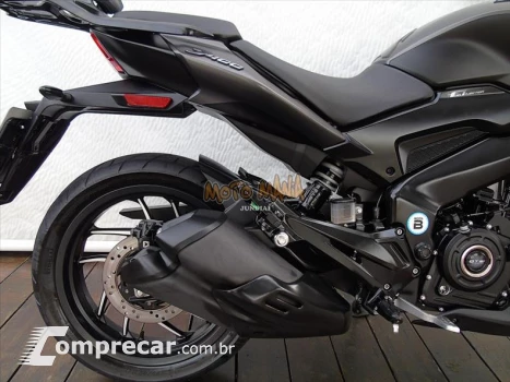 DOMINAR 400