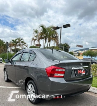 CITY 1.5 LX Sedan 16V