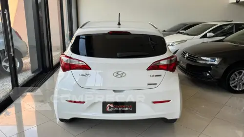 HB20 1.6 Comfort Plus 16V