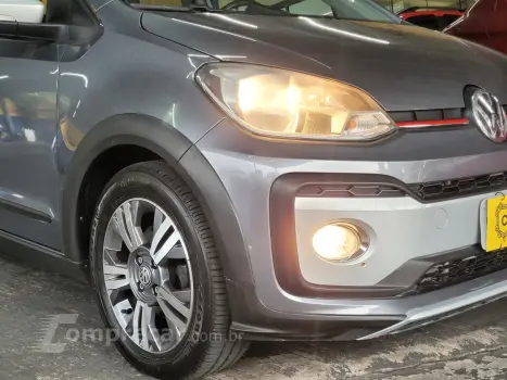 up! cross 1.0 TSI Total Flex 12V 5p