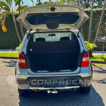 LIVINA 1.8 SL X-gear 16V