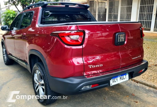 TORO 2.0 16V Turbo Freedom 4WD