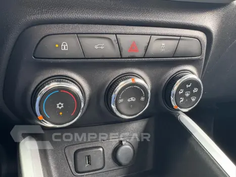 ONIX 1.0 Turbo Plus Premier