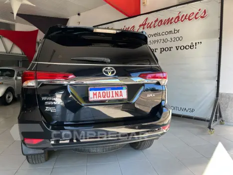 HILUX SW4 2.8 D-4d Turbo SRX 4X4