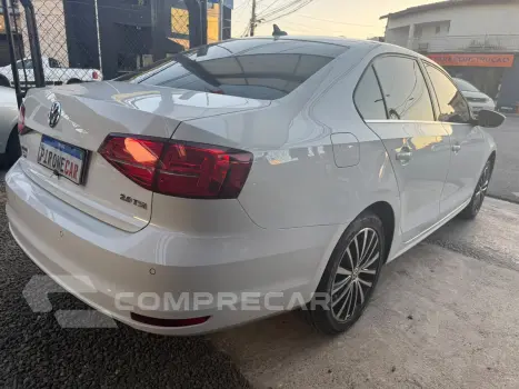 JETTA 2.0 TSI Highline 211cv