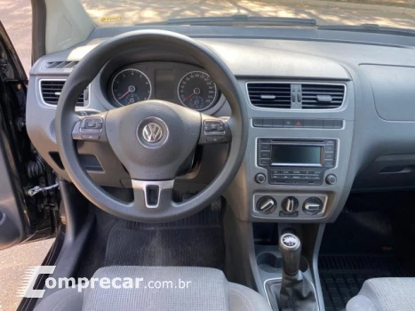 Volkswagen FOX - 1.6 MI 8V 4P MANUAL 4 portas