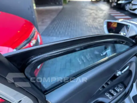 AZERA 3.0 MPFI GLS V6 24V