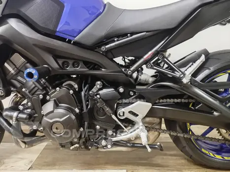MT 09