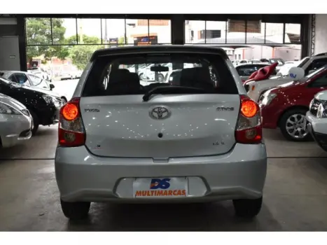 ETIOS HATCH - 1.3 X 16V 4P MANUAL