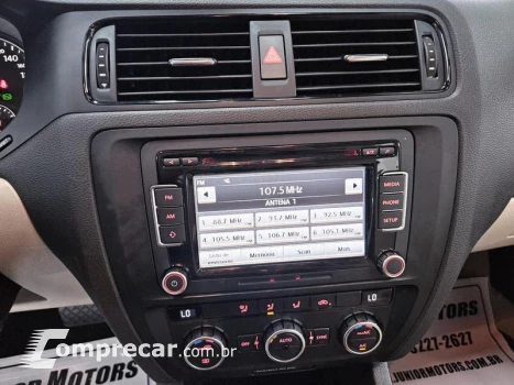 JETTA 2.0 COMFORTLINE FLEX 4P AUT