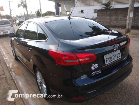 Focus  2.0 Titanium Plus